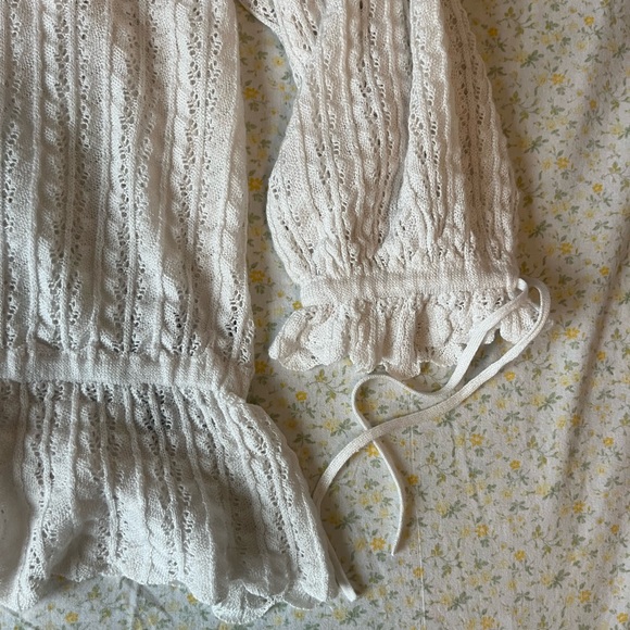 Guess XS Crochet White 3 Quarter Sleeve Coquette babydoll Top 🎀 - Picture 2 of 14